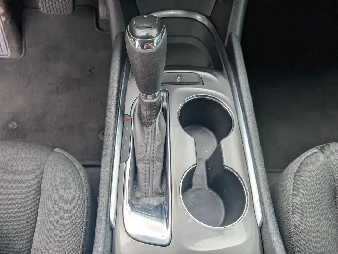 2020 /Jet Black Chevrolet Malibu LT (1G1ZD5ST5LF) with an Turbocharged Gas I4 1.5L/91 engine, 1-Speed Automatic transmission, located at 3959 U.S. 80 W, Phenix City, AL, 36870, (334) 297-4885, 32.469296, -85.135185 - 2020 Chevrolet Malibu LT - Photo#12