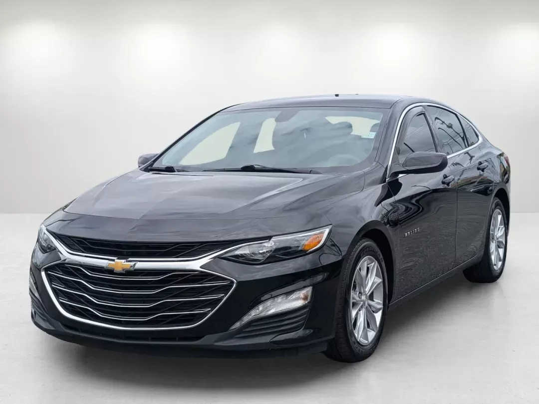 2020 /Jet Black Chevrolet Malibu LT (1G1ZD5ST5LF) with an Turbocharged Gas I4 1.5L/91 engine, 1-Speed Automatic transmission, located at 3959 U.S. 80 W, Phenix City, AL, 36870, (334) 297-4885, 32.469296, -85.135185 - 2020 Chevrolet Malibu LT - Photo#1
