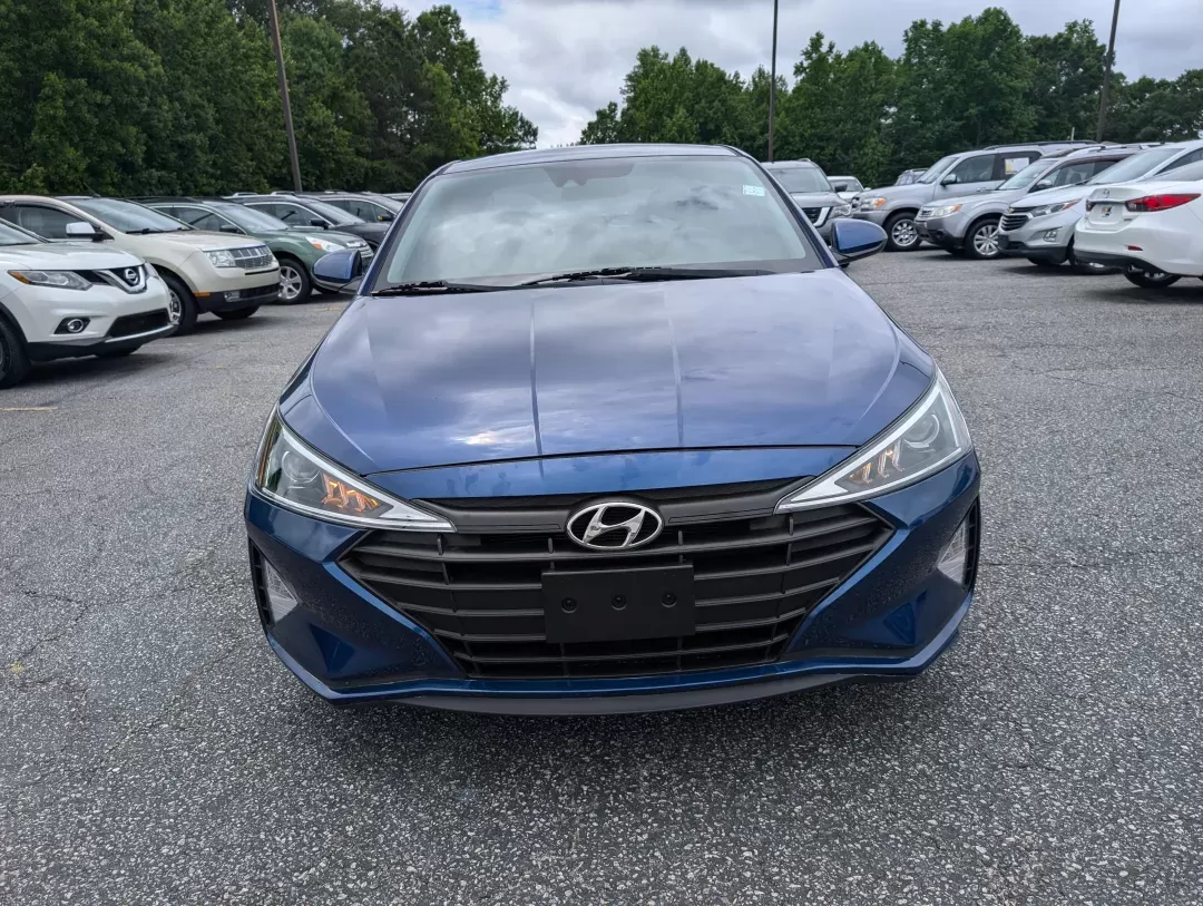 2019 /Gray Hyundai Elantra SEL (5NPD84LF6KH) with an Regular Unleaded I-4 2.0 L/122 engine, 6-Speed Automatic w/OD transmission, located at 3959 U.S. 80 W, Phenix City, AL, 36870, (334) 297-4885, 32.469296, -85.135185 - 2019 Hyundai Elantra SEL - Photo#1
