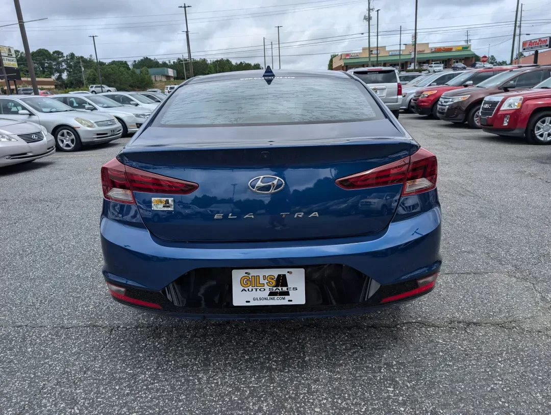 2019 /Gray Hyundai Elantra SEL (5NPD84LF6KH) with an Regular Unleaded I-4 2.0 L/122 engine, 6-Speed Automatic w/OD transmission, located at 3959 U.S. 80 W, Phenix City, AL, 36870, (334) 297-4885, 32.469296, -85.135185 - 2019 Hyundai Elantra SEL - Photo#5