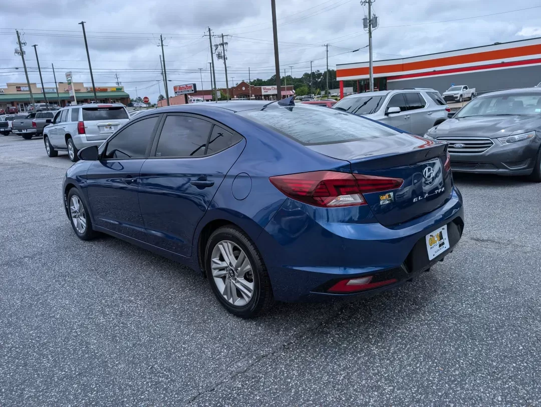 2019 /Gray Hyundai Elantra SEL (5NPD84LF6KH) with an Regular Unleaded I-4 2.0 L/122 engine, 6-Speed Automatic w/OD transmission, located at 3959 U.S. 80 W, Phenix City, AL, 36870, (334) 297-4885, 32.469296, -85.135185 - 2019 Hyundai Elantra SEL - Photo#6