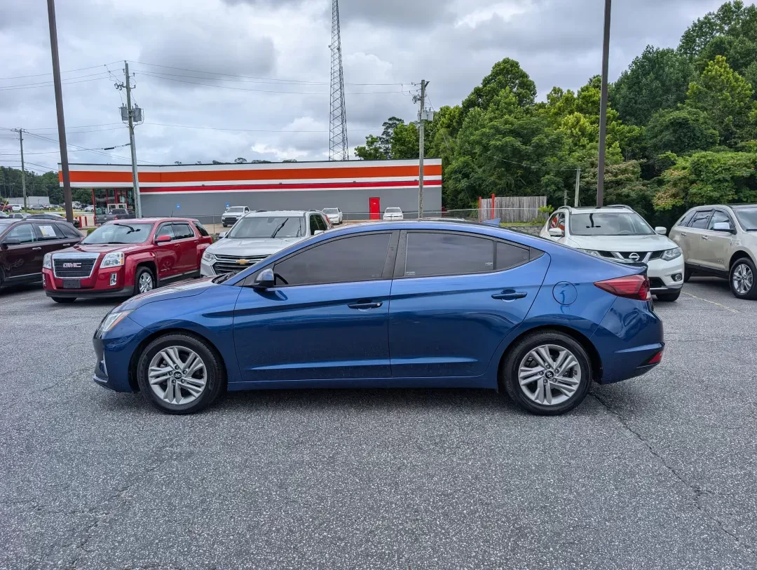 2019 /Gray Hyundai Elantra SEL (5NPD84LF6KH) with an Regular Unleaded I-4 2.0 L/122 engine, 6-Speed Automatic w/OD transmission, located at 3959 U.S. 80 W, Phenix City, AL, 36870, (334) 297-4885, 32.469296, -85.135185 - 2019 Hyundai Elantra SEL - Photo#7