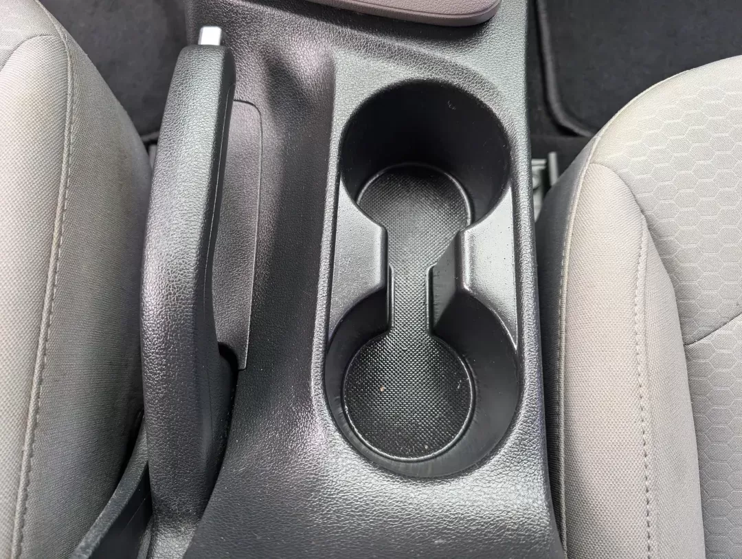 2019 /Gray Hyundai Elantra SEL (5NPD84LF6KH) with an Regular Unleaded I-4 2.0 L/122 engine, 6-Speed Automatic w/OD transmission, located at 3959 U.S. 80 W, Phenix City, AL, 36870, (334) 297-4885, 32.469296, -85.135185 - 2019 Hyundai Elantra SEL - Photo#12