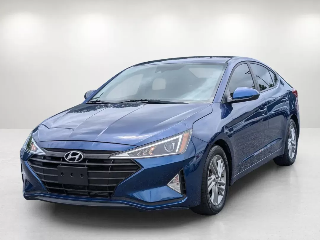 2019 /Gray Hyundai Elantra SEL (5NPD84LF6KH) with an Regular Unleaded I-4 2.0 L/122 engine, 6-Speed Automatic w/OD transmission, located at 3959 U.S. 80 W, Phenix City, AL, 36870, (334) 297-4885, 32.469296, -85.135185 - 2019 Hyundai Elantra SEL - Photo#1