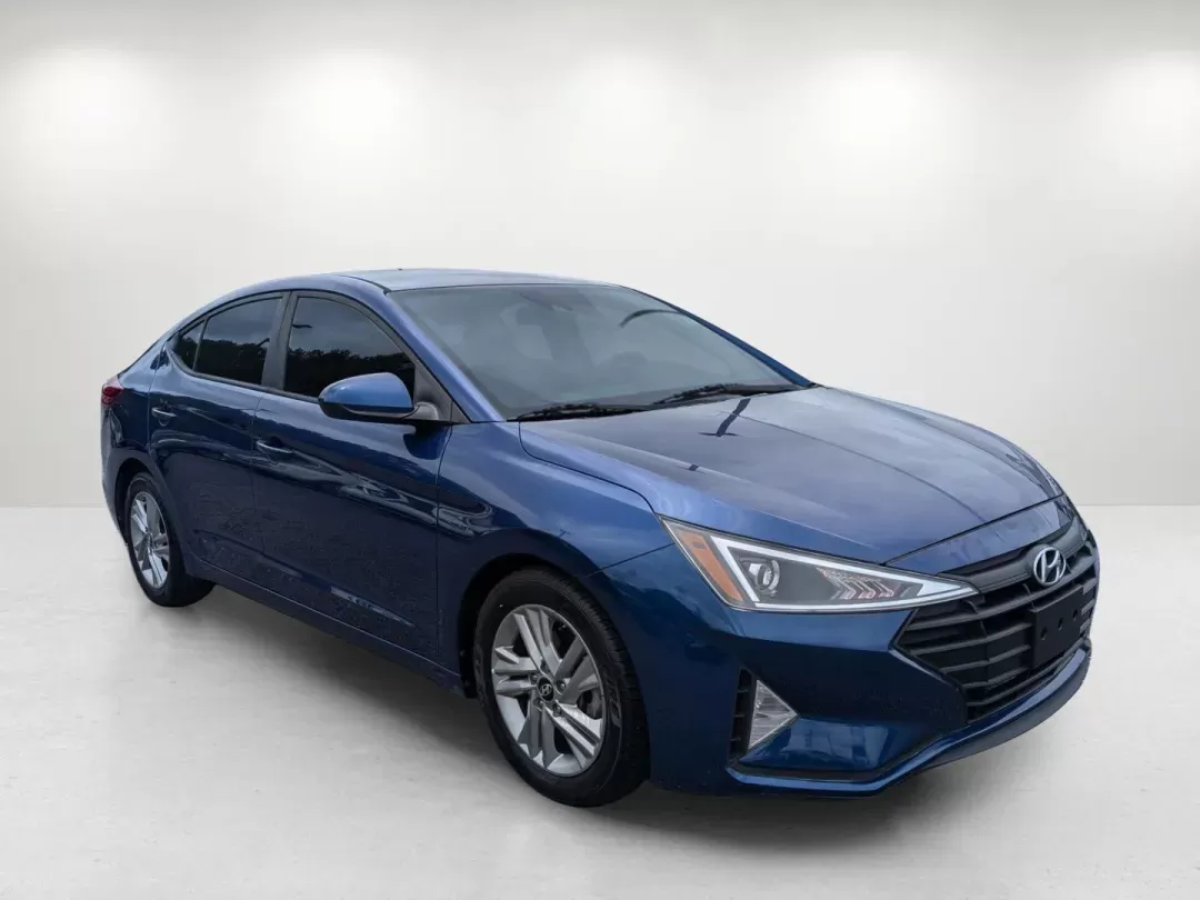2019 /Gray Hyundai Elantra SEL (5NPD84LF6KH) with an Regular Unleaded I-4 2.0 L/122 engine, 6-Speed Automatic w/OD transmission, located at 3959 U.S. 80 W, Phenix City, AL, 36870, (334) 297-4885, 32.469296, -85.135185 - 2019 Hyundai Elantra SEL - Photo#3