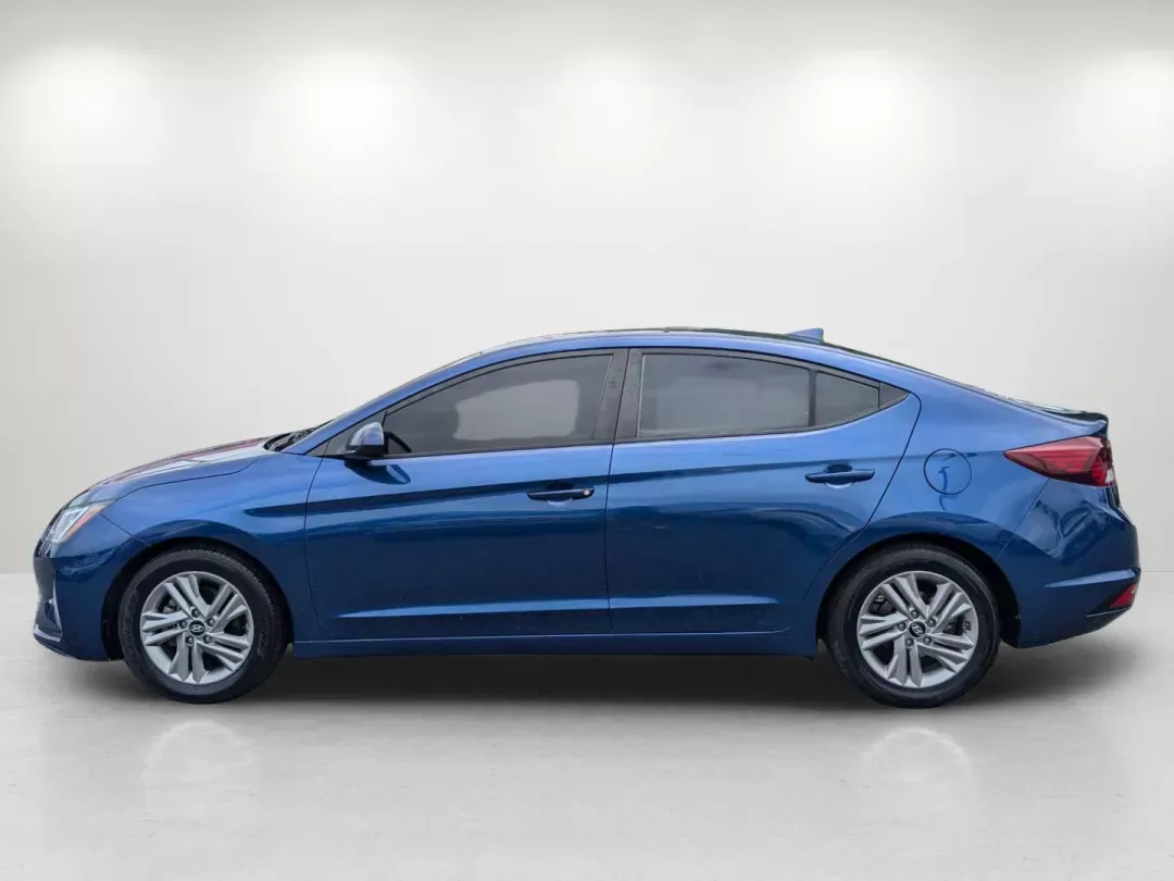2019 /Gray Hyundai Elantra SEL (5NPD84LF6KH) with an Regular Unleaded I-4 2.0 L/122 engine, 6-Speed Automatic w/OD transmission, located at 3959 U.S. 80 W, Phenix City, AL, 36870, (334) 297-4885, 32.469296, -85.135185 - 2019 Hyundai Elantra SEL - Photo#8