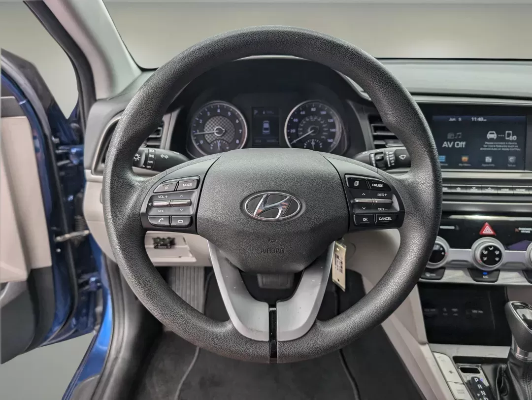 2019 /Gray Hyundai Elantra SEL (5NPD84LF6KH) with an Regular Unleaded I-4 2.0 L/122 engine, 6-Speed Automatic w/OD transmission, located at 3959 U.S. 80 W, Phenix City, AL, 36870, (334) 297-4885, 32.469296, -85.135185 - 2019 Hyundai Elantra SEL - Photo#16