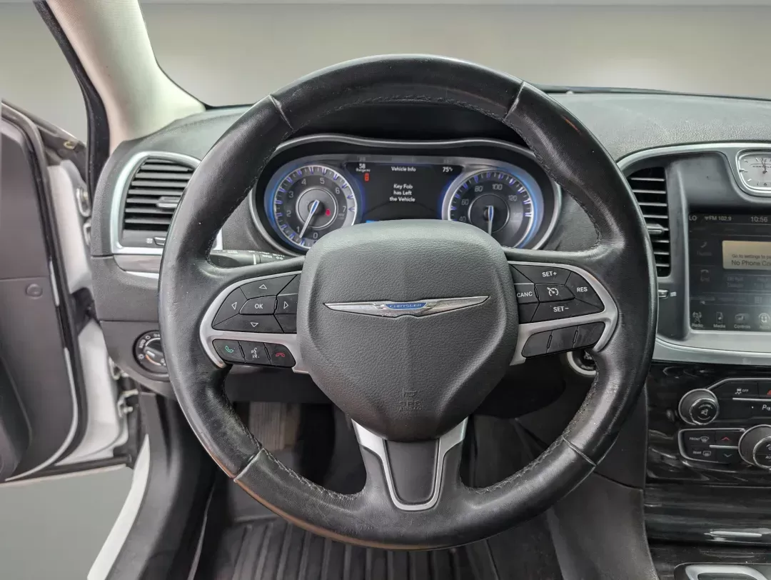 2015 /Black Chrysler 300 Limited (2C3CCARG9FH) with an Regular Unleaded V-6 3.6 L/220 engine, 8-Speed Automatic w/OD transmission, located at 3959 U.S. 80 W, Phenix City, AL, 36870, (334) 297-4885, 32.469296, -85.135185 - 2015 Chrysler 300 Limited - Photo#15