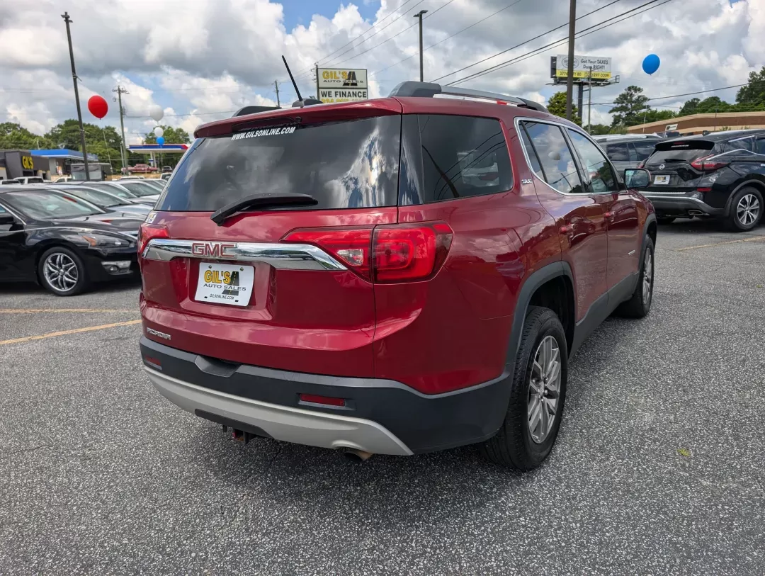 2019 /Dark Ash Gray/ Light Ash Gray GMC Acadia SLE (1GKKNLLA1KZ) with an Gas I4 2.5L/150 engine, 6-Speed Automatic transmission, located at 3959 U.S. 80 W, Phenix City, AL, 36870, (334) 297-4885, 32.469296, -85.135185 - 2019 GMC Acadia SLE - Photo#4