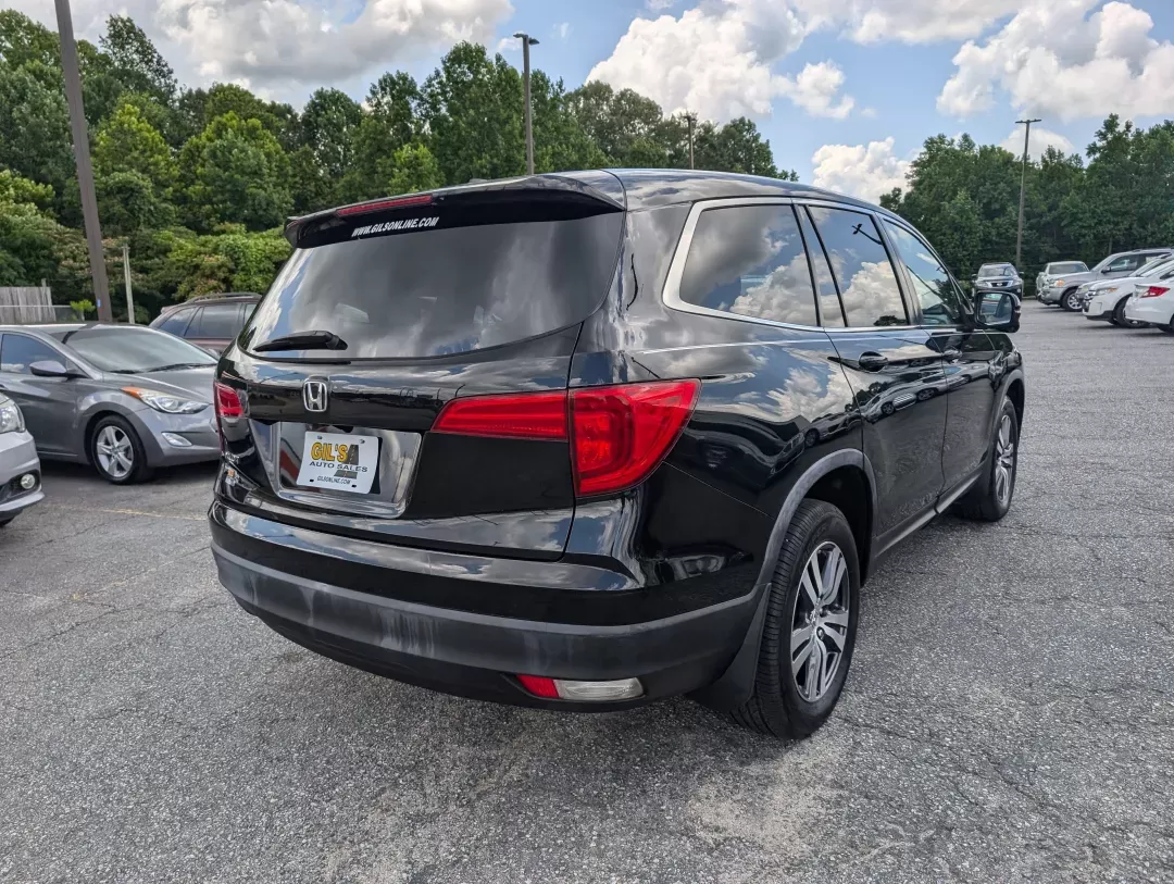 2016 Honda Pilot EX (5FNYF5H34GB) with an Regular Unleaded V-6 3.5 L/212 engine, 6-Speed Automatic w/OD transmission, located at 3959 U.S. 80 W, Phenix City, AL, 36870, (334) 297-4885, 32.469296, -85.135185 - 2016 Honda Pilot EX - Photo#4