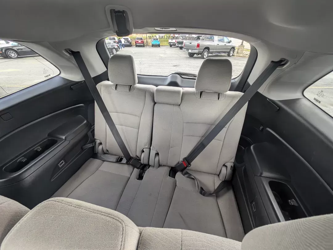 2016 Honda Pilot EX (5FNYF5H34GB) with an Regular Unleaded V-6 3.5 L/212 engine, 6-Speed Automatic w/OD transmission, located at 3959 U.S. 80 W, Phenix City, AL, 36870, (334) 297-4885, 32.469296, -85.135185 - 2016 Honda Pilot EX - Photo#11