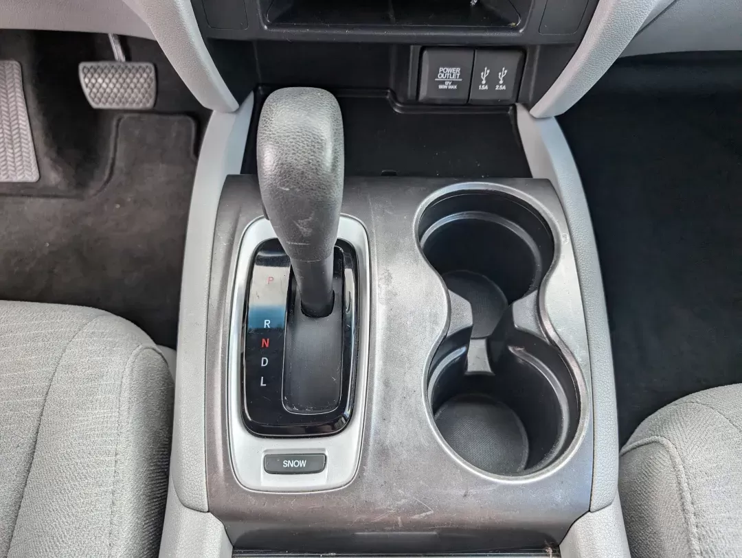 2016 Honda Pilot EX (5FNYF5H34GB) with an Regular Unleaded V-6 3.5 L/212 engine, 6-Speed Automatic w/OD transmission, located at 3959 U.S. 80 W, Phenix City, AL, 36870, (334) 297-4885, 32.469296, -85.135185 - 2016 Honda Pilot EX - Photo#13