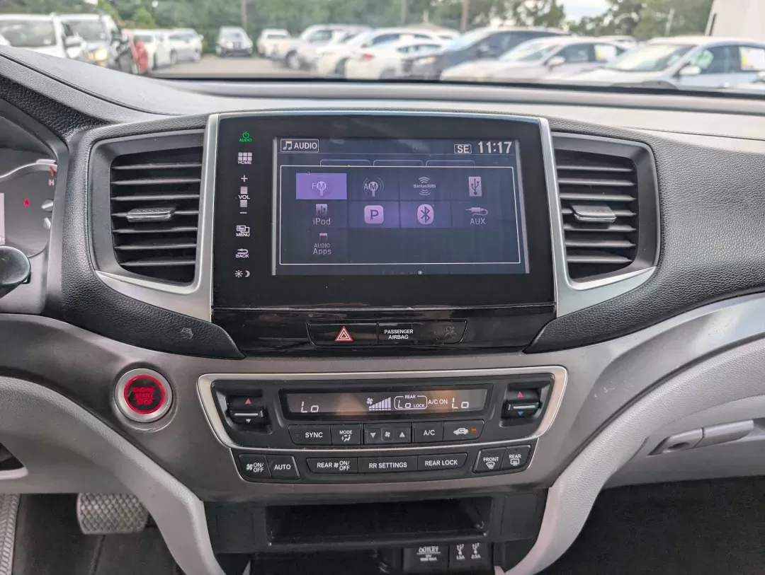 2016 Honda Pilot EX (5FNYF5H34GB) with an Regular Unleaded V-6 3.5 L/212 engine, 6-Speed Automatic w/OD transmission, located at 3959 U.S. 80 W, Phenix City, AL, 36870, (334) 297-4885, 32.469296, -85.135185 - 2016 Honda Pilot EX - Photo#14