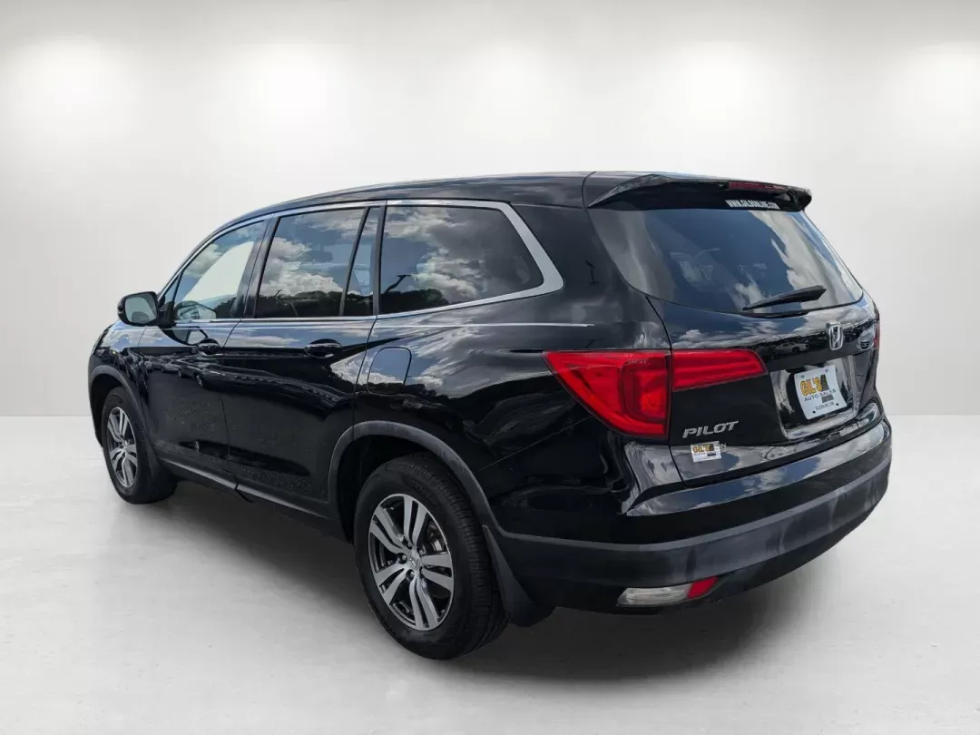 2016 Honda Pilot EX (5FNYF5H34GB) with an Regular Unleaded V-6 3.5 L/212 engine, 6-Speed Automatic w/OD transmission, located at 5115 14th Ave., Columbus, GA, 31904, (706) 323-0345, 32.511494, -84.971046 - 2016 Honda Pilot EX - Photo#6