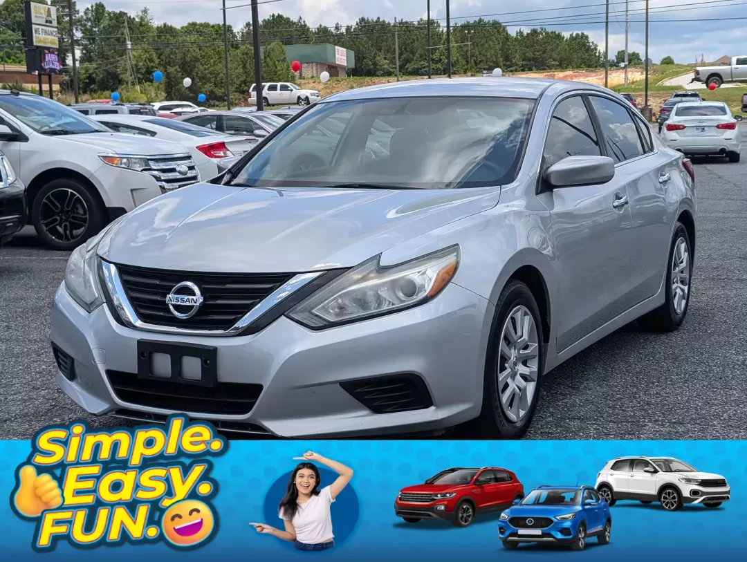 2016 Nissan Altima 2.5 (1N4AL3AP4GN) with an Regular Unleaded I-4 2.5 L/152 engine, 1-Speed CVT w/OD transmission, located at 3959 U.S. 80 W, Phenix City, AL, 36870, (334) 297-4885, 32.469296, -85.135185 - 2016 Nissan Altima 2.5 - Photo#0