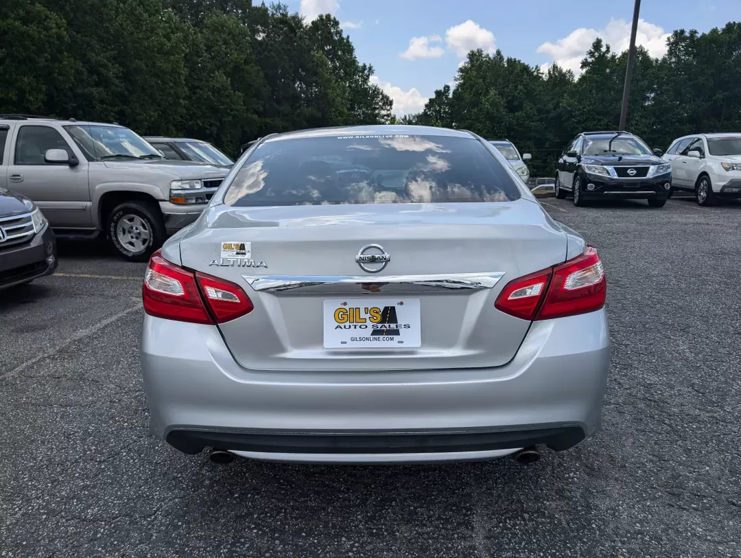 2016 Nissan Altima 2.5 (1N4AL3AP4GN) with an Regular Unleaded I-4 2.5 L/152 engine, 1-Speed CVT w/OD transmission, located at 3959 U.S. 80 W, Phenix City, AL, 36870, (334) 297-4885, 32.469296, -85.135185 - 2016 Nissan Altima 2.5 - Photo#5