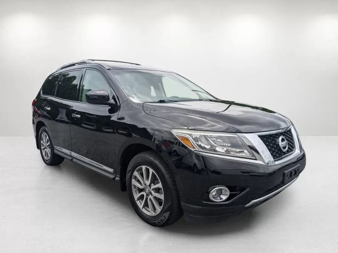 2013 /Charcoal Nissan Pathfinder SL (5N1AR2MN7DC) with an Gas V6 3.5L/ engine, 1-Speed Continuously Variable Ratio transmission, located at 3959 U.S. 80 W, Phenix City, AL, 36870, (334) 297-4885, 32.469296, -85.135185 - 2013 Nissan Pathfinder SL - Photo#3