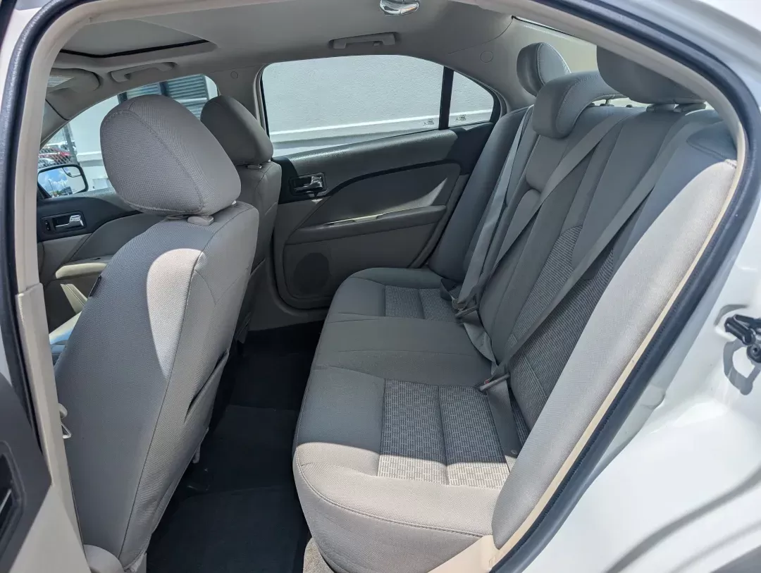 2012 Ford Fusion SE (3FAHP0HAXCR) with an Gas I4 2.5L/152 engine, 6-Speed Automatic transmission, located at 3959 U.S. 80 W, Phenix City, AL, 36870, (334) 297-4885, 32.469296, -85.135185 - 2012 Ford Fusion SE - Photo#10