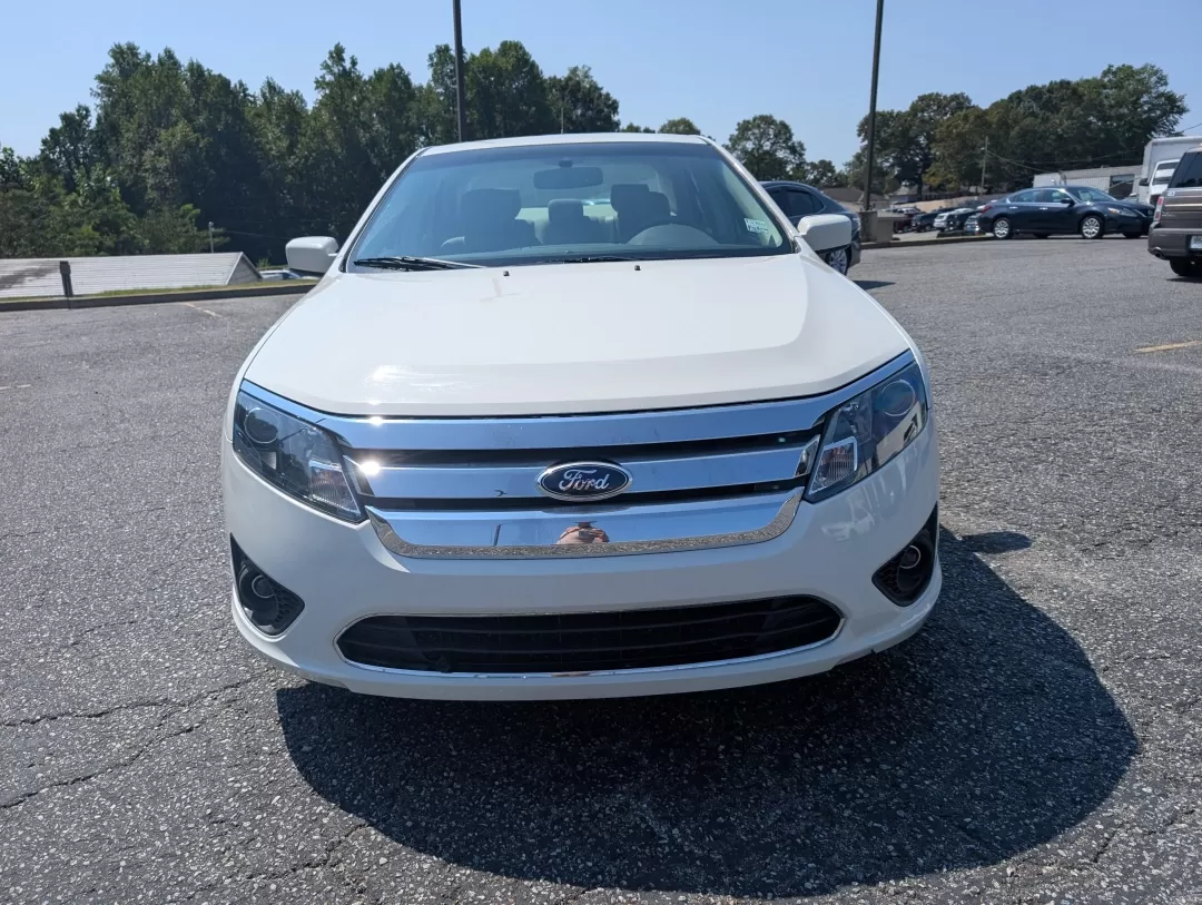 2012 Ford Fusion SE (3FAHP0HAXCR) with an Other engine, located at 3959 U.S. 80 W, Phenix City, AL, 36870, (334) 297-4885, 32.469296, -85.135185 - **Discover Your Next Adventure with the 2012 Ford Fusion SE at Gils Auto in Phenix City, AL!**<br /> <br /> Are you looking for a reliable and stylish sedan that perfectly balances comfort and performance? The 2012 Ford Fusion SE is your perfect companion for everyday commutes or weekend getaways. W - Photo#2