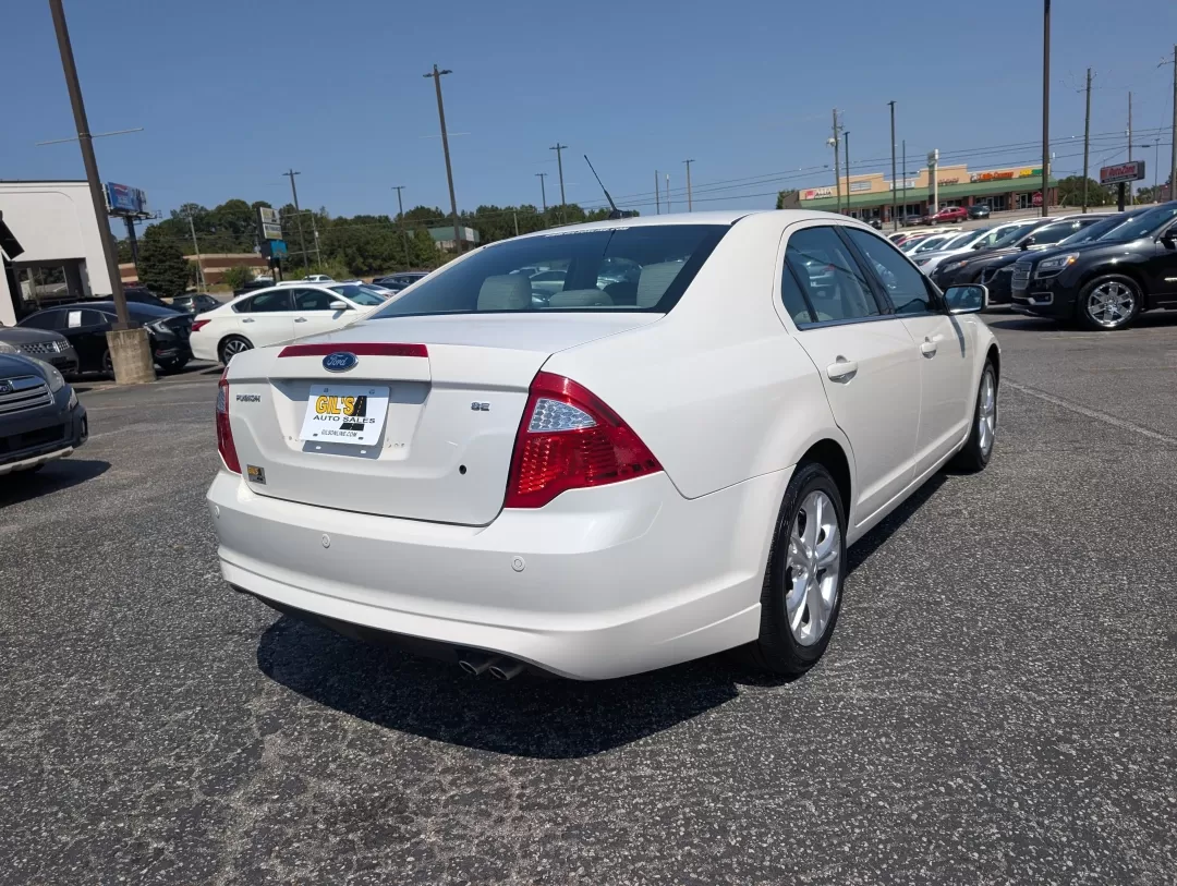 2012 Ford Fusion SE (3FAHP0HAXCR) with an Other engine, located at 3959 U.S. 80 W, Phenix City, AL, 36870, (334) 297-4885, 32.469296, -85.135185 - **Discover Your Next Adventure with the 2012 Ford Fusion SE at Gils Auto in Phenix City, AL!**<br /> <br /> Are you looking for a reliable and stylish sedan that perfectly balances comfort and performance? The 2012 Ford Fusion SE is your perfect companion for everyday commutes or weekend getaways. W - Photo#5