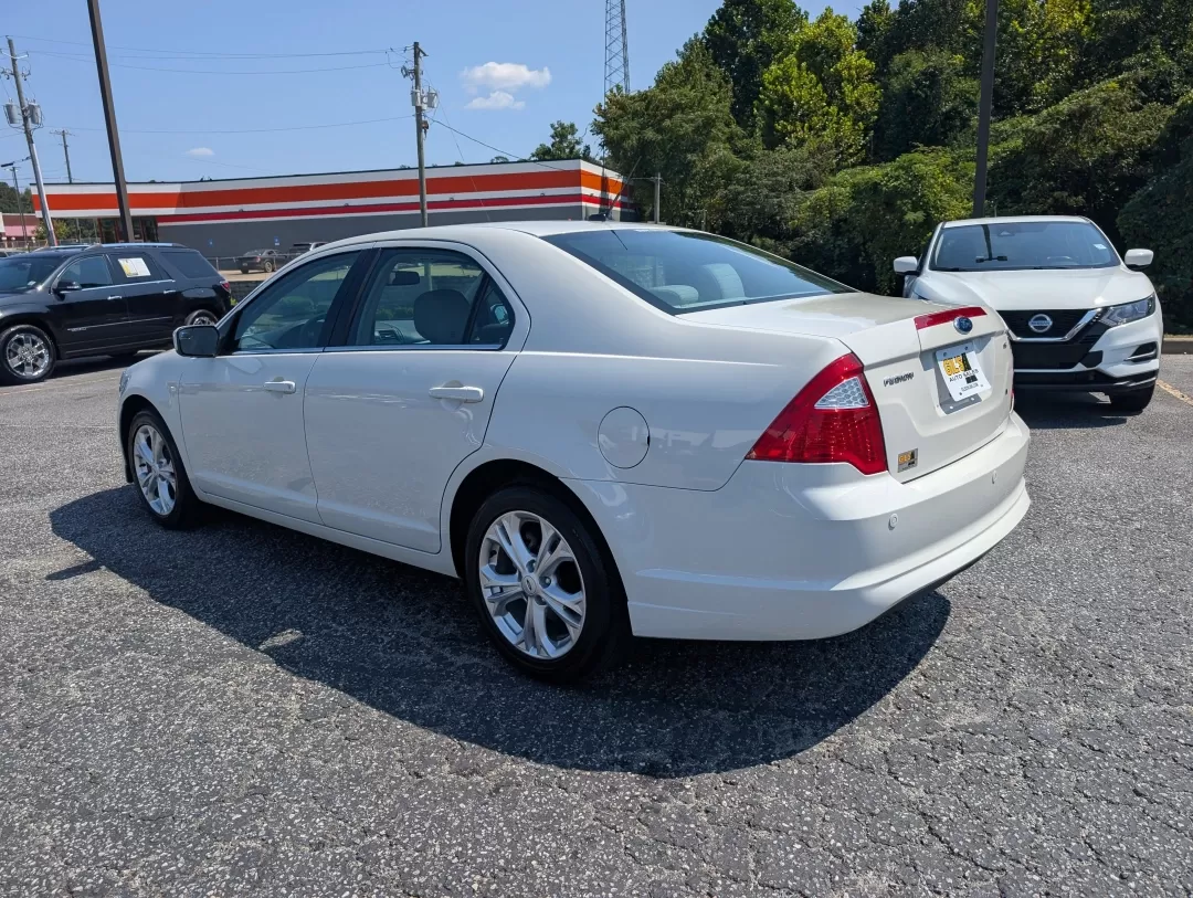2012 Ford Fusion SE (3FAHP0HAXCR) with an Other engine, located at 3959 U.S. 80 W, Phenix City, AL, 36870, (334) 297-4885, 32.469296, -85.135185 - **Discover Your Next Adventure with the 2012 Ford Fusion SE at Gils Auto in Phenix City, AL!**<br /> <br /> Are you looking for a reliable and stylish sedan that perfectly balances comfort and performance? The 2012 Ford Fusion SE is your perfect companion for everyday commutes or weekend getaways. W - Photo#7