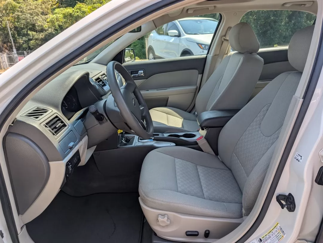 2012 Ford Fusion SE (3FAHP0HAXCR) with an Other engine, located at 3959 U.S. 80 W, Phenix City, AL, 36870, (334) 297-4885, 32.469296, -85.135185 - **Discover Your Next Adventure with the 2012 Ford Fusion SE at Gils Auto in Phenix City, AL!**<br /> <br /> Are you looking for a reliable and stylish sedan that perfectly balances comfort and performance? The 2012 Ford Fusion SE is your perfect companion for everyday commutes or weekend getaways. W - Photo#10