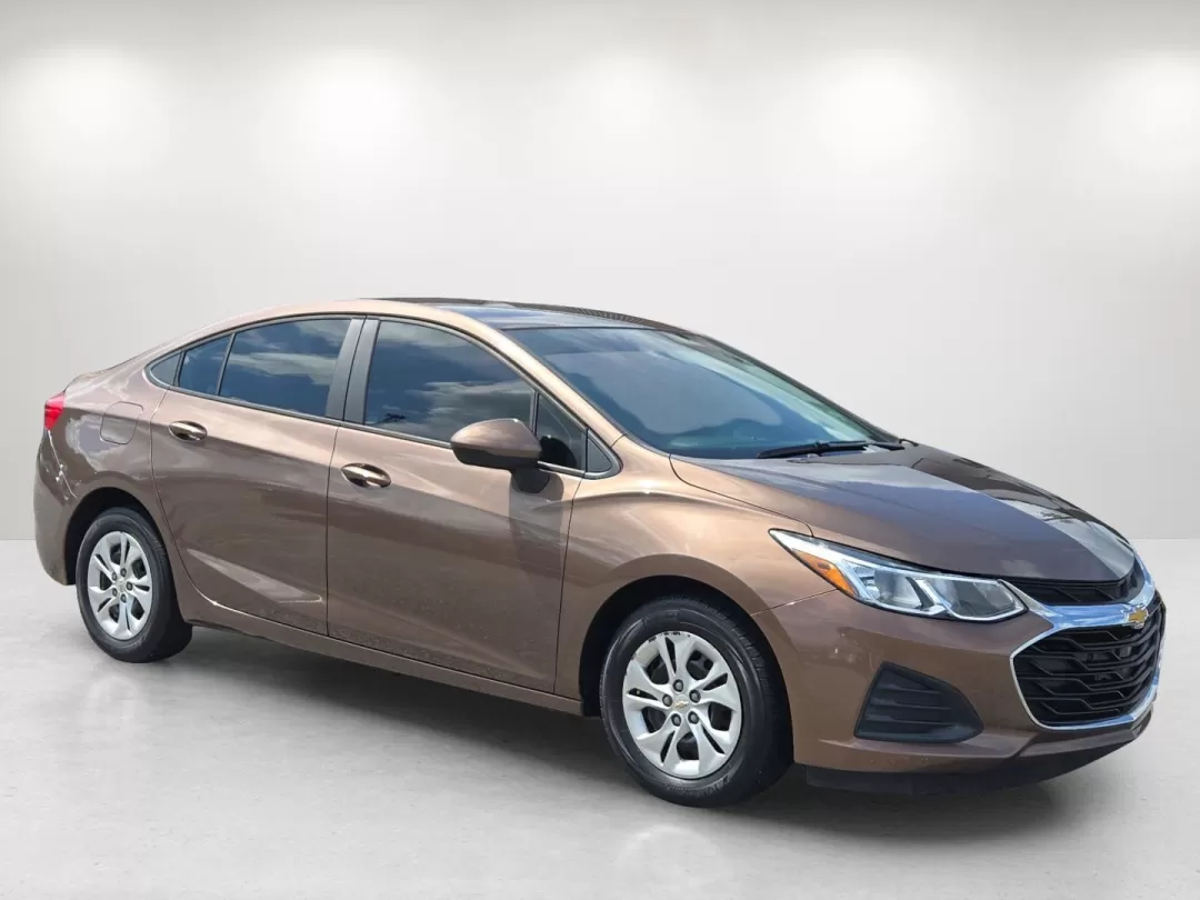 2019 /Jet Black/Galvanized Chevrolet Cruze LS (1G1BC5SMXK7) with an Other engine, located at 3959 U.S. 80 W, Phenix City, AL, 36870, (334) 297-4885, 32.469296, -85.135185 - **Discover Your Perfect Commuter with the 2019 Chevrolet Cruze at Gils Auto - Phenix City**<br /> <br /> Are you searching for a reliable, fuel-efficient vehicle that fits seamlessly into your daily routine? Look no further than the sleek and stylish 2019 Chevrolet Cruze, perfect for those long comm - Photo#2
