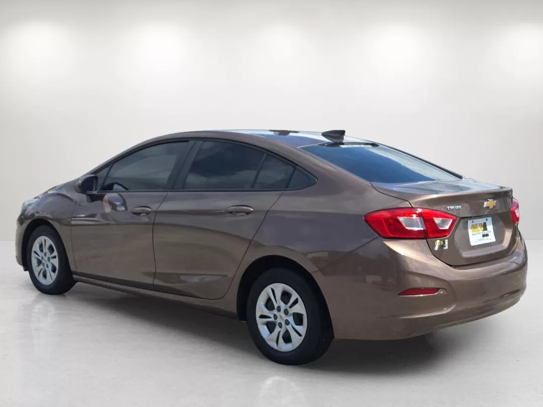 2019 /Jet Black/Galvanized Chevrolet Cruze LS (1G1BC5SMXK7) with an Other engine, located at 3959 U.S. 80 W, Phenix City, AL, 36870, (334) 297-4885, 32.469296, -85.135185 - **Discover Your Perfect Commuter with the 2019 Chevrolet Cruze at Gils Auto - Phenix City**<br /> <br /> Are you searching for a reliable, fuel-efficient vehicle that fits seamlessly into your daily routine? Look no further than the sleek and stylish 2019 Chevrolet Cruze, perfect for those long comm - Photo#6