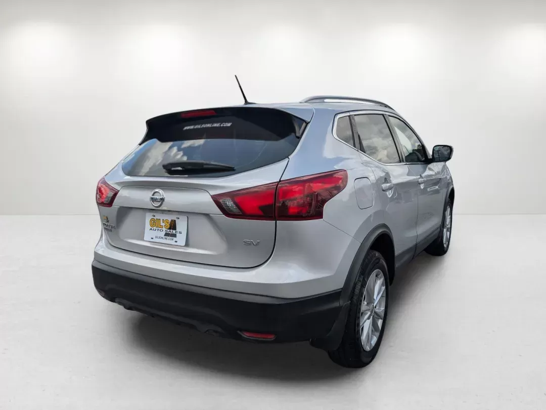 2017 /Charcoal Nissan Rogue Sport SV (JN1BJ1CP3HW) with an Regular Unleaded I-4 2.0 L/122 engine, 1-Speed CVT w/OD transmission, located at 3959 U.S. 80 W, Phenix City, AL, 36870, (334) 297-4885, 32.469296, -85.135185 - 2017 Nissan Rogue Sport SV - Photo#4