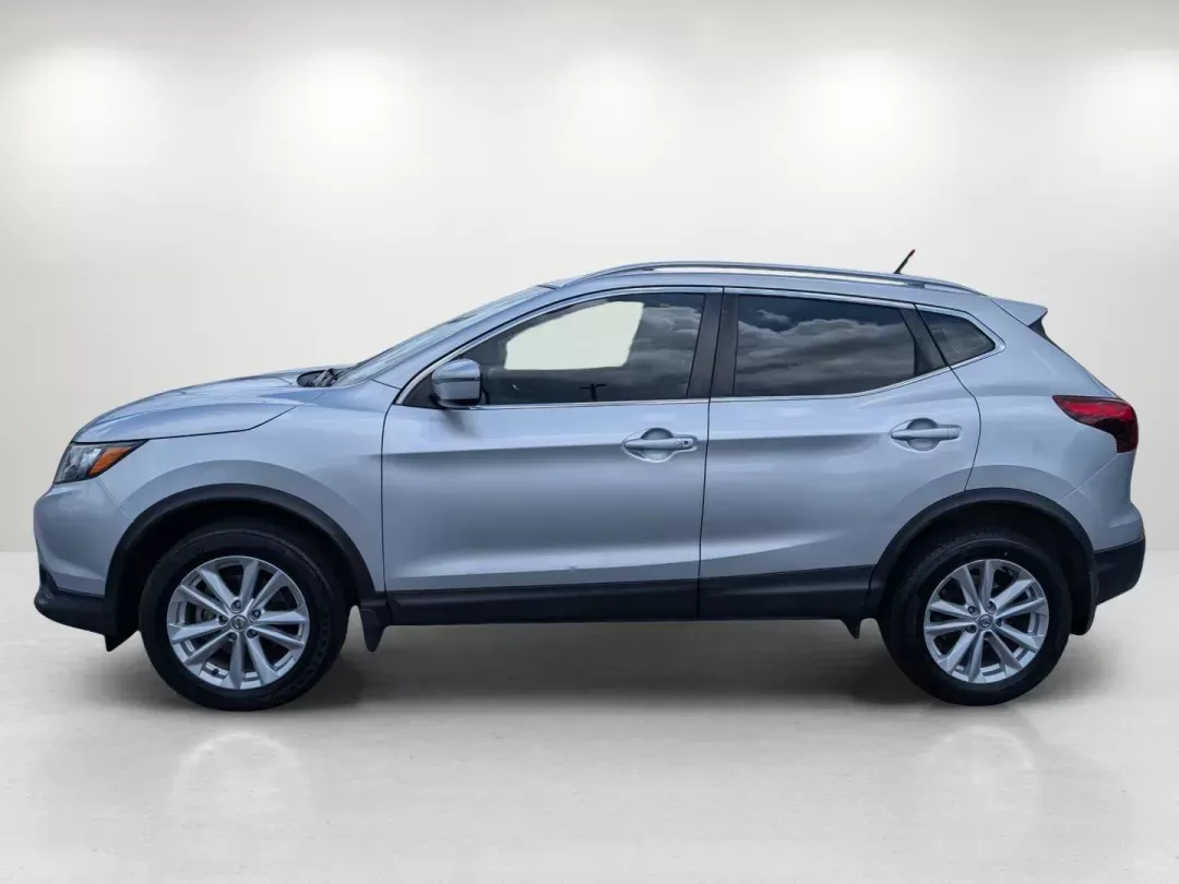 2017 /Charcoal Nissan Rogue Sport SV (JN1BJ1CP3HW) with an Regular Unleaded I-4 2.0 L/122 engine, 1-Speed CVT w/OD transmission, located at 3959 U.S. 80 W, Phenix City, AL, 36870, (334) 297-4885, 32.469296, -85.135185 - 2017 Nissan Rogue Sport SV - Photo#7