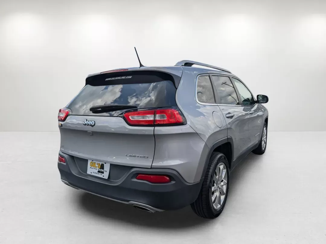 2015 /Black Jeep Cherokee Limited (1C4PJLDS8FW) with an Regular Unleaded V-6 3.2 L/198 engine, 9-Speed Automatic w/OD transmission, located at 3959 U.S. 80 W, Phenix City, AL, 36870, (334) 297-4885, 32.469296, -85.135185 - 2015 Jeep Cherokee Limited - Photo#4