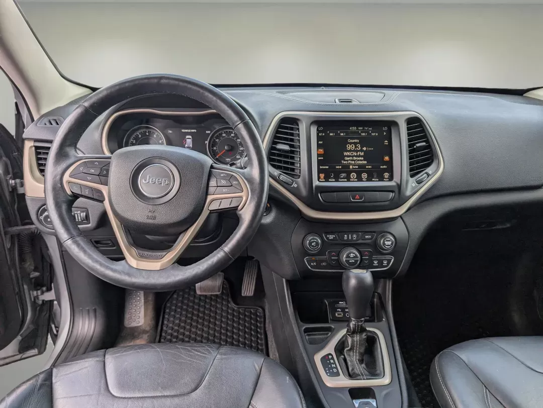 2015 /Black Jeep Cherokee Limited (1C4PJLDS8FW) with an Regular Unleaded V-6 3.2 L/198 engine, 9-Speed Automatic w/OD transmission, located at 3959 U.S. 80 W, Phenix City, AL, 36870, (334) 297-4885, 32.469296, -85.135185 - 2015 Jeep Cherokee Limited - Photo#10