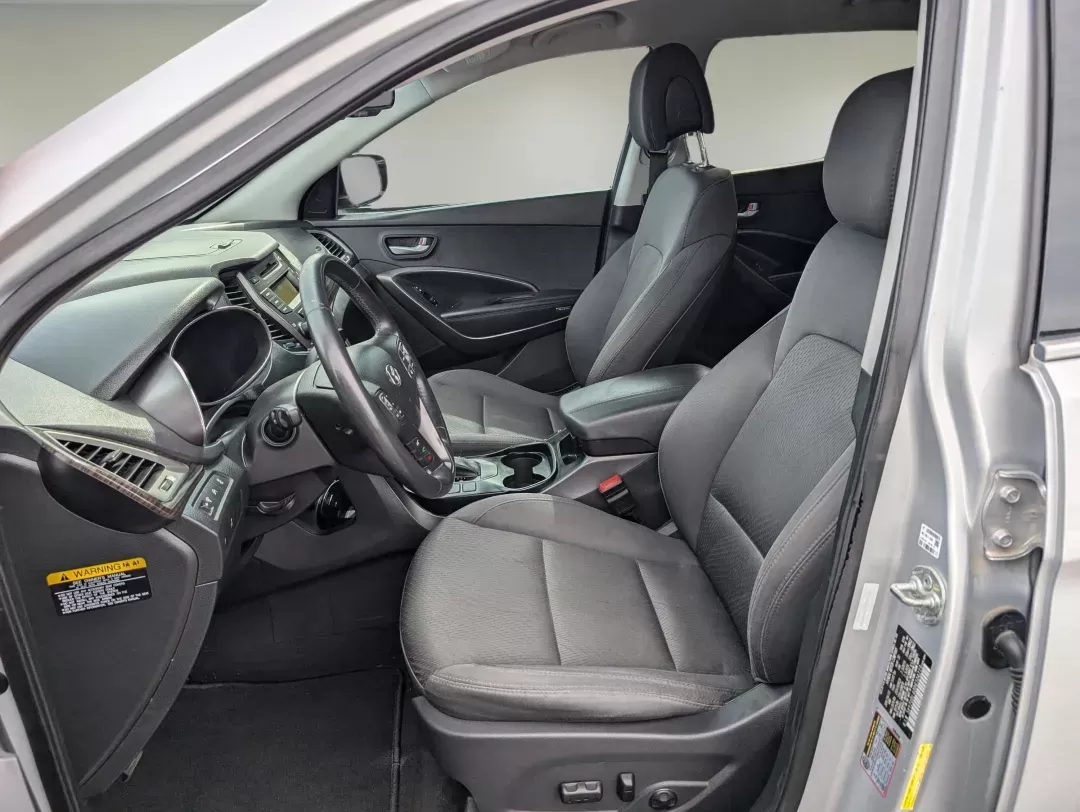 2013 /Black Hyundai Santa Fe 2.0T Sport (5XYZUDLA0DG) with an Turbocharged Gas I4 2.0L/122 engine, 6-Speed Automatic w/Manual Shift transmission, located at 521 Old Farm Lane Rd, Prattville, AL, 36066, (334) 325-1505, 32.482460, -86.416367 - 2013 Hyundai Santa Fe 2.0T Sport - Photo#9