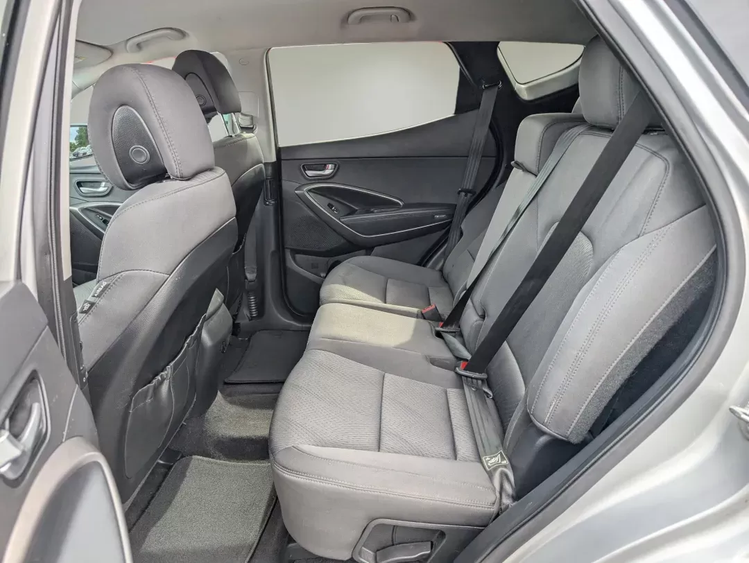 2013 /Black Hyundai Santa Fe 2.0T Sport (5XYZUDLA0DG) with an Turbocharged Gas I4 2.0L/122 engine, 6-Speed Automatic w/Manual Shift transmission, located at 521 Old Farm Lane Rd, Prattville, AL, 36066, (334) 325-1505, 32.482460, -86.416367 - 2013 Hyundai Santa Fe 2.0T Sport - Photo#10