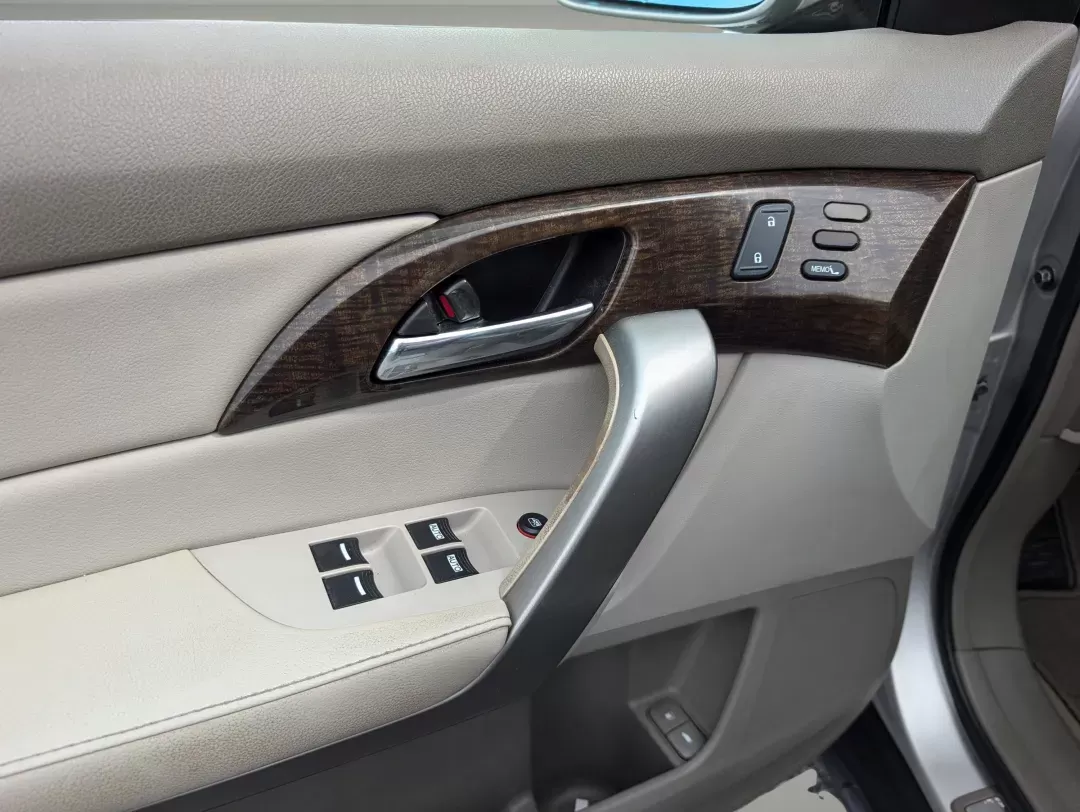 2010 Acura MDX Technology Pkg (2HNYD2H68AH) with an Gas V6 3.7L/224 engine, 6-Speed Automatic w/OD transmission, located at 5115 14th Ave., Columbus, GA, 31904, (706) 323-0345, 32.511494, -84.971046 - 2010 Acura MDX Technology Pkg - Photo#8