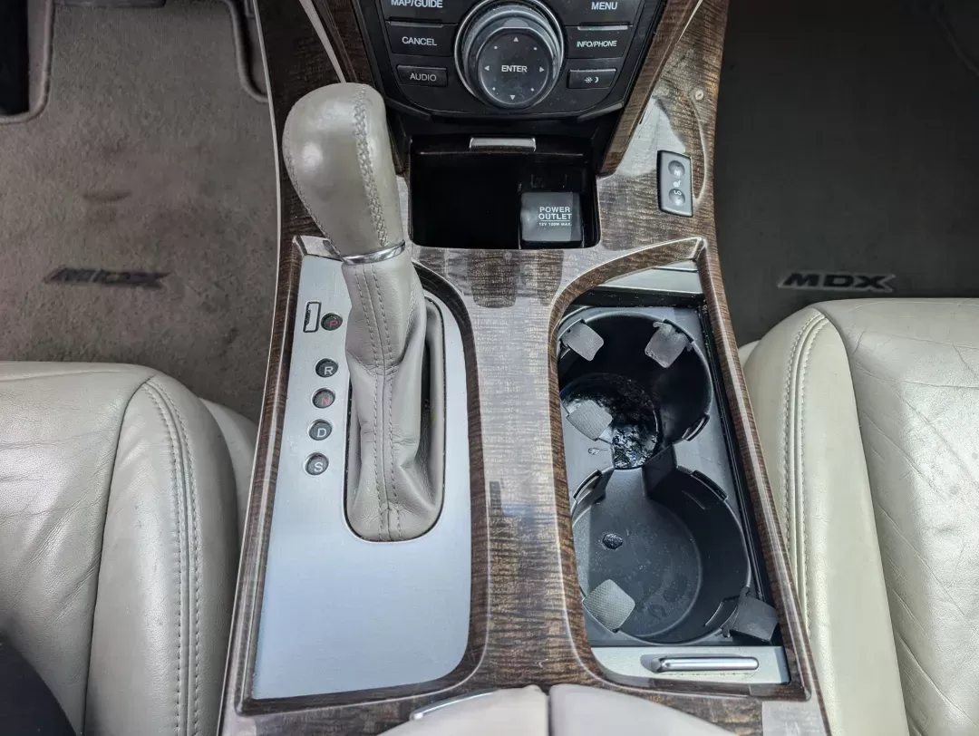 2010 Acura MDX Technology Pkg (2HNYD2H68AH) with an Gas V6 3.7L/224 engine, 6-Speed Automatic w/OD transmission, located at 5115 14th Ave., Columbus, GA, 31904, (706) 323-0345, 32.511494, -84.971046 - 2010 Acura MDX Technology Pkg - Photo#13
