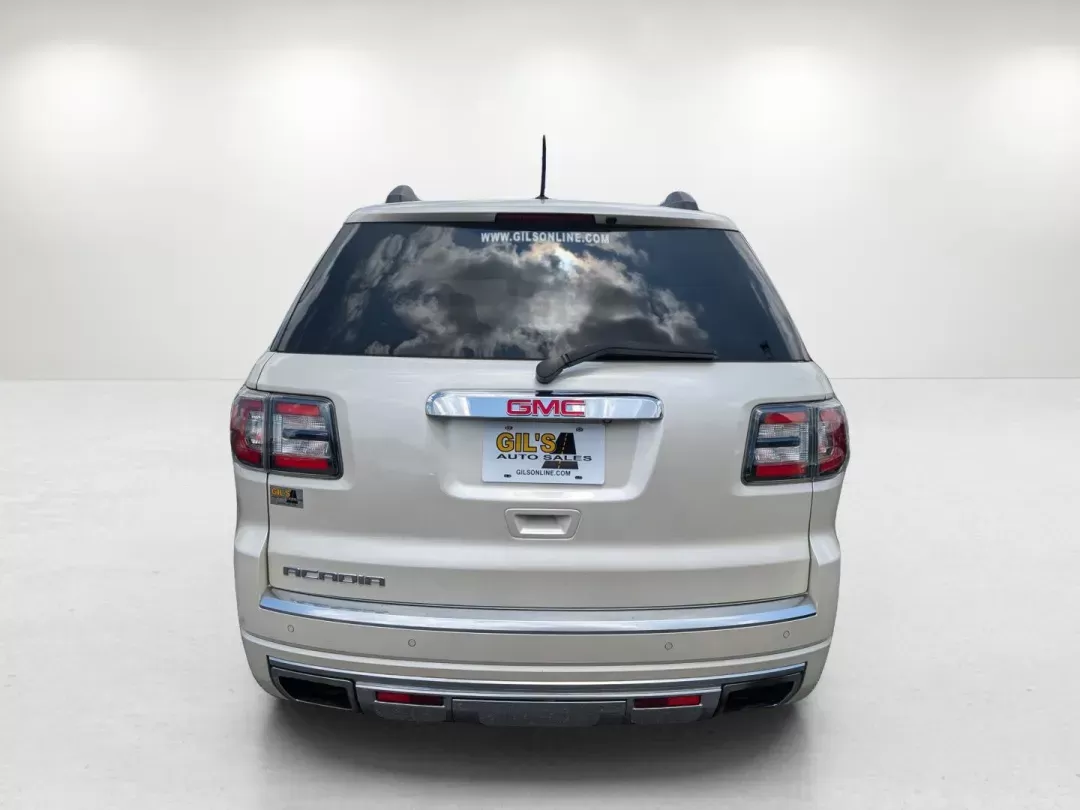 2014 /Cocoa Dune GMC Acadia Denali (1GKKRTKD9EJ) with an Gas V6 3.6L/220 engine, 6-Speed Automatic transmission, located at 3959 U.S. 80 W, Phenix City, AL, 36870, (334) 297-4885, 32.469296, -85.135185 - 2014 GMC Acadia Denali - Photo#5