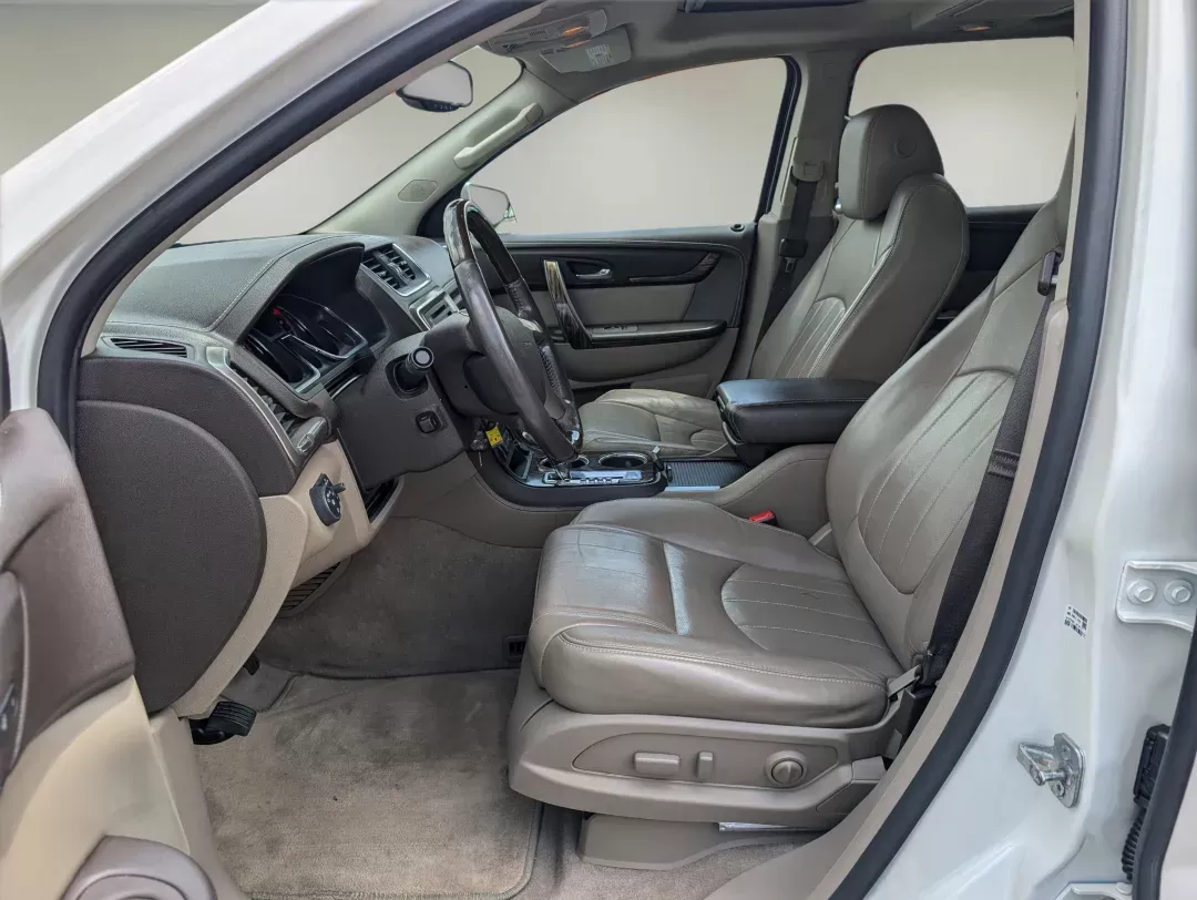 2014 /Cocoa Dune GMC Acadia Denali (1GKKRTKD9EJ) with an Gas V6 3.6L/220 engine, 6-Speed Automatic transmission, located at 3959 U.S. 80 W, Phenix City, AL, 36870, (334) 297-4885, 32.469296, -85.135185 - 2014 GMC Acadia Denali - Photo#9