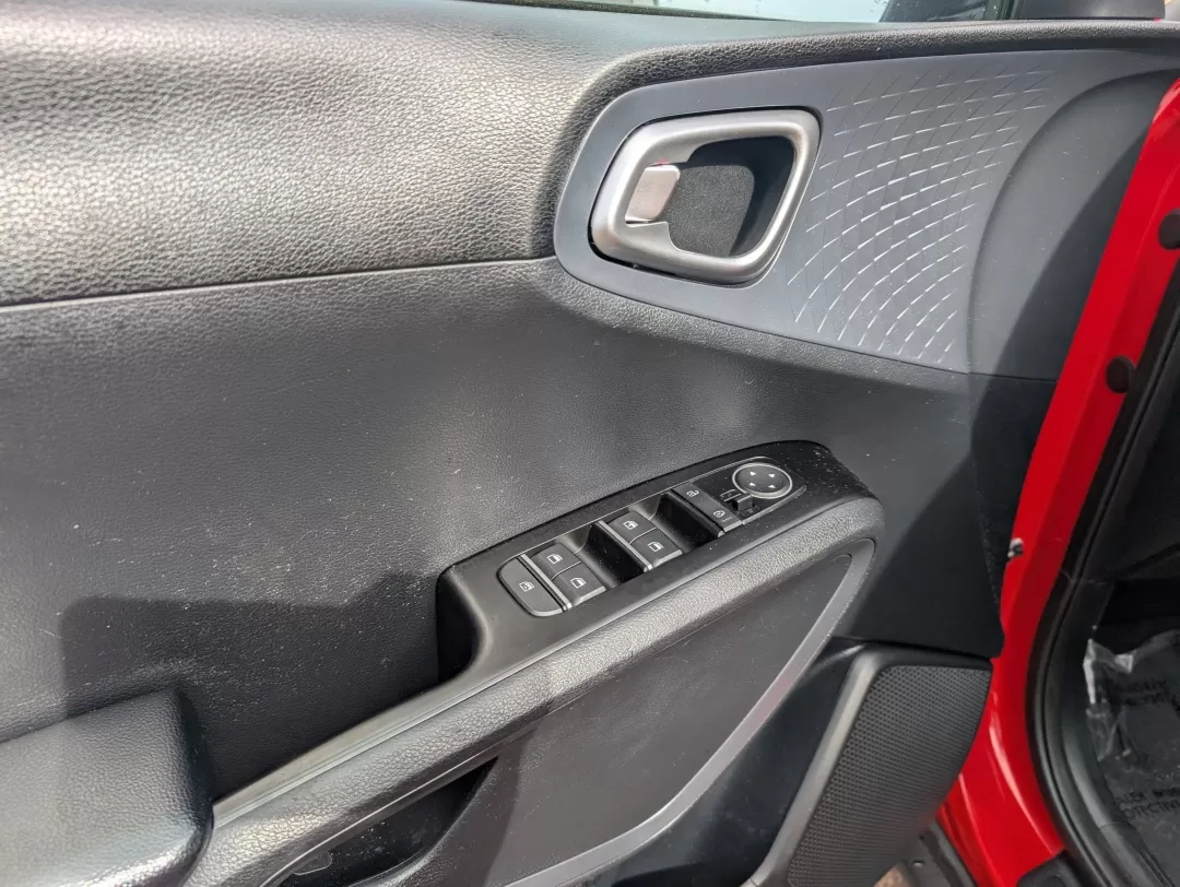 2021 /Black Kia Soul EX (KNDJ33AU3M7) with an Other engine, located at 7000 Northlake Connector, Columbus, GA, 31904, (706) 987-8085, 32.524975, -84.978134 - ### Discover the Adventure-Ready 2021 Kia Soul at Gils Auto - Columbus #2!<br /> <br /> Are you seeking a versatile vehicle that can seamlessly transition from daily commutes to weekend adventures? Look no further than this **2021 Kia Soul EX** at **Gils Auto - Columbus #2**. Perfect for growing fam - Photo#9