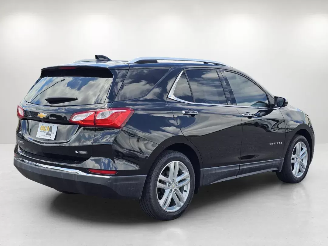 2018 /Jet Black Chevrolet Equinox Premier (2GNAXMEV7J6) with an Turbocharged Gas I4 1.5L/ engine, 6-Speed Automatic transmission, located at 521 Old Farm Lane Rd, Prattville, AL, 36066, (334) 325-1505, 32.482460, -86.416367 - 2018 Chevrolet Equinox Premier - Photo#5