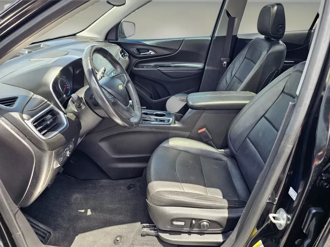 2018 /Jet Black Chevrolet Equinox Premier (2GNAXMEV7J6) with an Turbocharged Gas I4 1.5L/ engine, 6-Speed Automatic transmission, located at 521 Old Farm Lane Rd, Prattville, AL, 36066, (334) 325-1505, 32.482460, -86.416367 - 2018 Chevrolet Equinox Premier - Photo#10