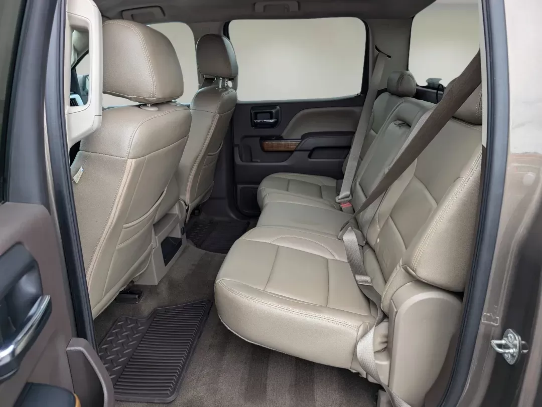 2015 /Cocoa/Dune GMC Sierra 1500 SLE (3GTP1UEC4FG) with an Gas V8 5.3L/325 engine, 6-Speed Automatic transmission, located at 3959 U.S. 80 W, Phenix City, AL, 36870, (334) 297-4885, 32.469296, -85.135185 - 2015 GMC Sierra 1500 SLE - Photo#11