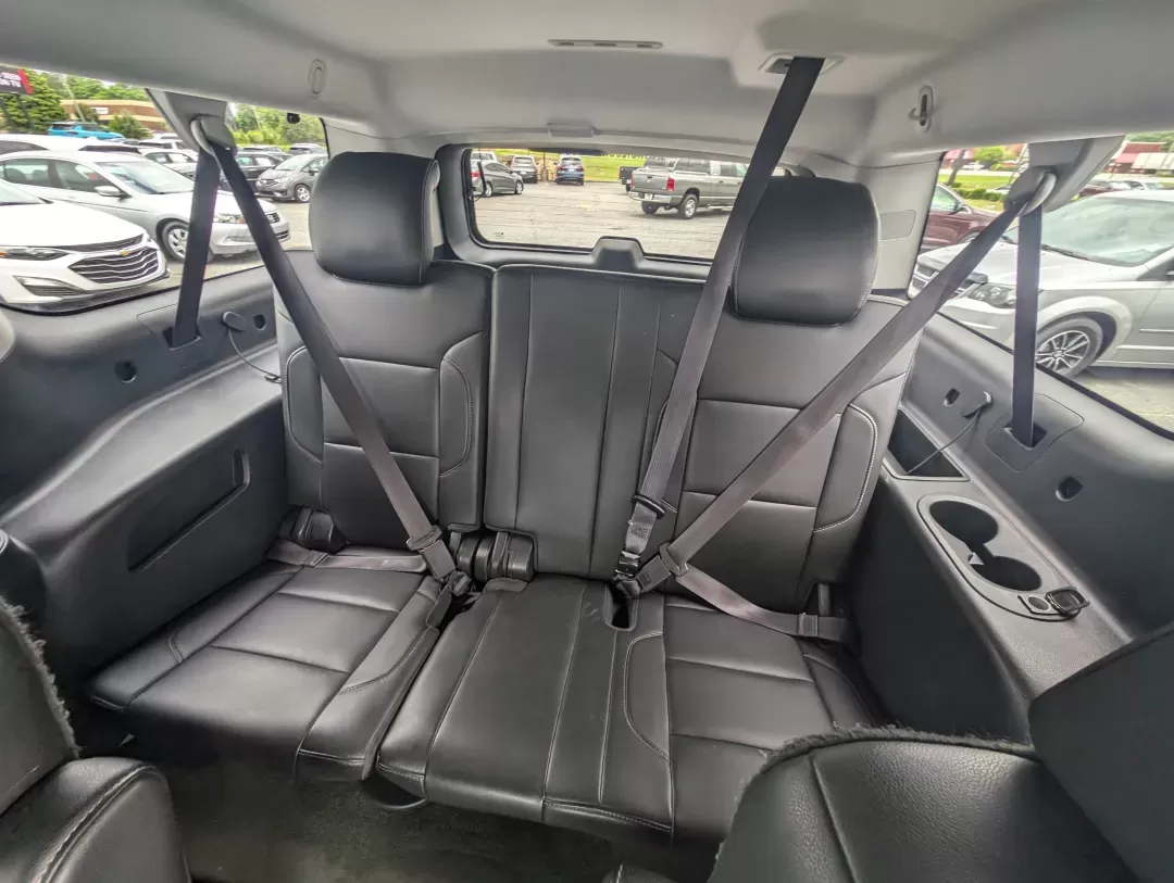 2015 /Jet Black Chevrolet Suburban LT (1GNSKJKC5FR) with an Gas/Ethanol V8 5.3L/ engine, 6-Speed Automatic transmission, located at 3959 U.S. 80 W, Phenix City, AL, 36870, (334) 297-4885, 32.469296, -85.135185 - 2015 Chevrolet Suburban LT - Photo#11