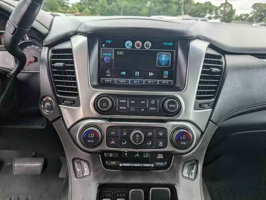2015 /Jet Black Chevrolet Suburban LT (1GNSKJKC5FR) with an Gas/Ethanol V8 5.3L/ engine, 6-Speed Automatic transmission, located at 3959 U.S. 80 W, Phenix City, AL, 36870, (334) 297-4885, 32.469296, -85.135185 - 2015 Chevrolet Suburban LT - Photo#14