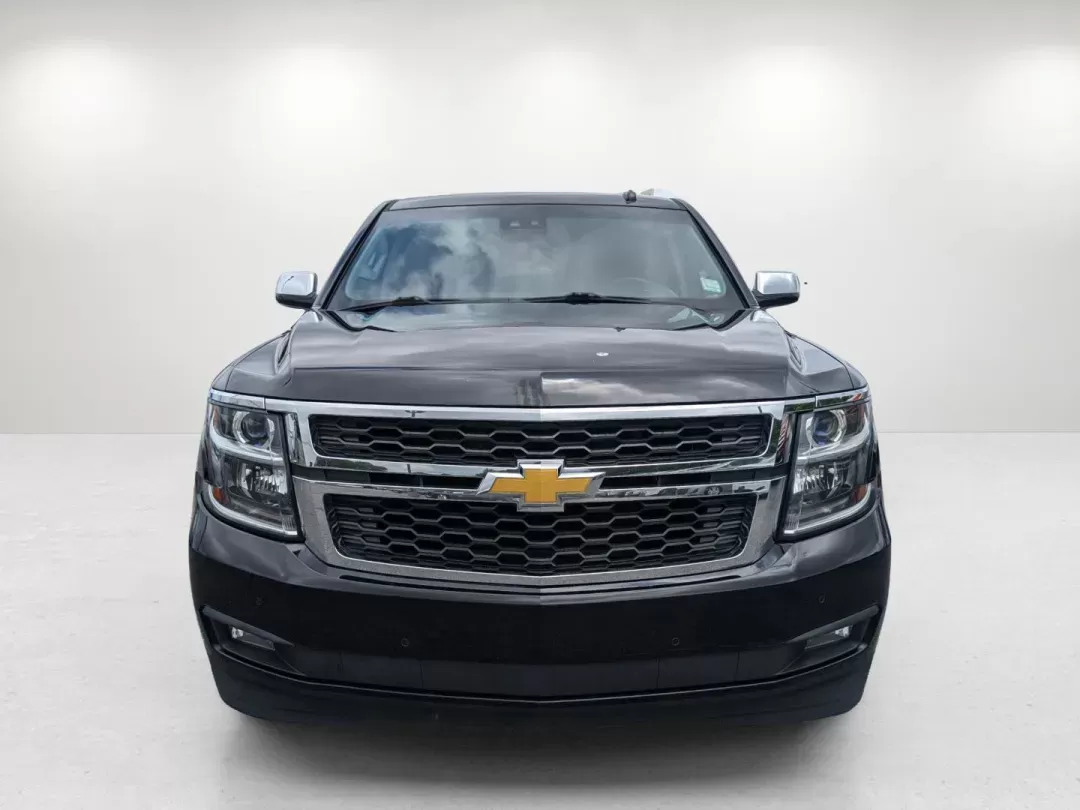 2015 /Jet Black Chevrolet Suburban LT (1GNSKJKC5FR) with an Gas/Ethanol V8 5.3L/ engine, 6-Speed Automatic transmission, located at 3959 U.S. 80 W, Phenix City, AL, 36870, (334) 297-4885, 32.469296, -85.135185 - 2015 Chevrolet Suburban LT - Photo#2