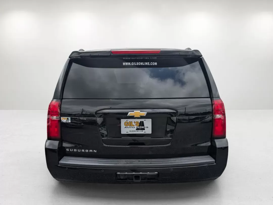 2015 /Jet Black Chevrolet Suburban LT (1GNSKJKC5FR) with an Gas/Ethanol V8 5.3L/ engine, 6-Speed Automatic transmission, located at 3959 U.S. 80 W, Phenix City, AL, 36870, (334) 297-4885, 32.469296, -85.135185 - 2015 Chevrolet Suburban LT - Photo#6