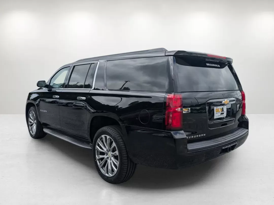 2015 /Jet Black Chevrolet Suburban LT (1GNSKJKC5FR) with an Gas/Ethanol V8 5.3L/ engine, 6-Speed Automatic transmission, located at 3959 U.S. 80 W, Phenix City, AL, 36870, (334) 297-4885, 32.469296, -85.135185 - 2015 Chevrolet Suburban LT - Photo#7
