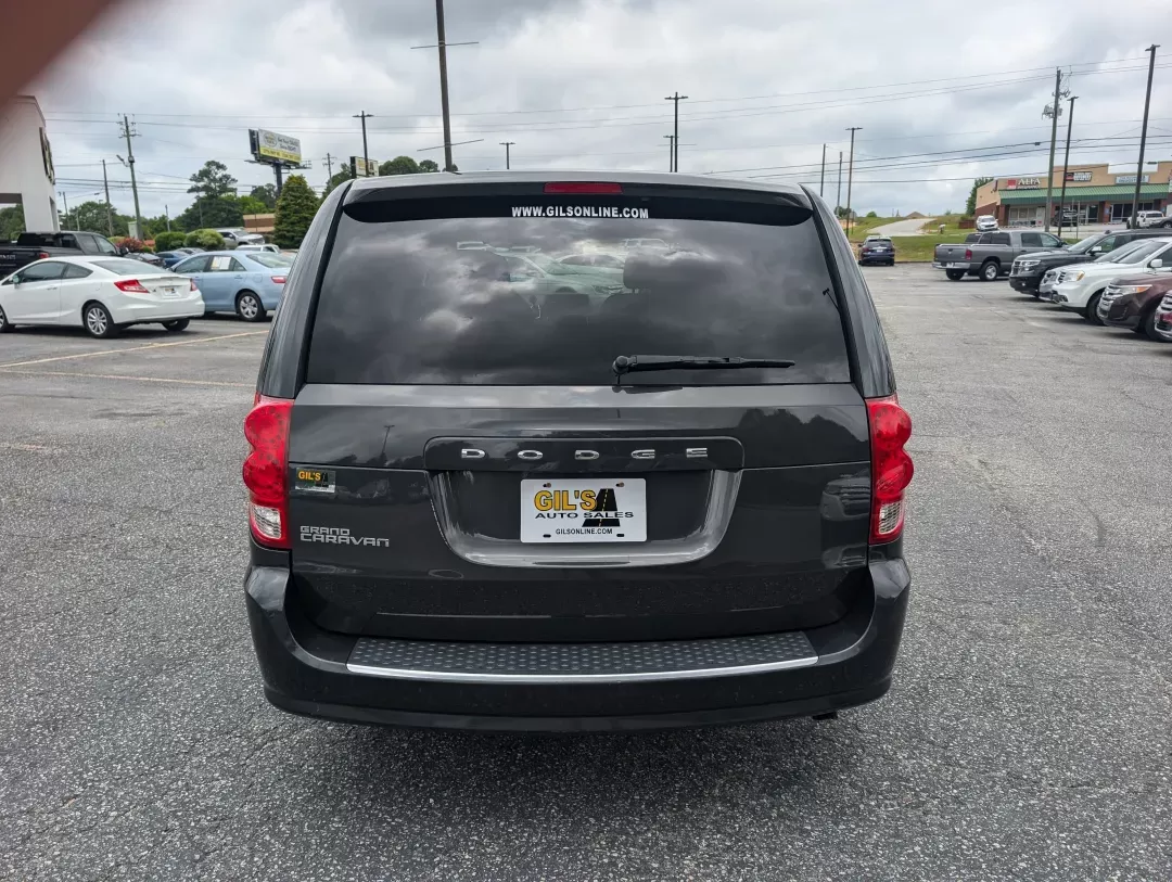 2011 /Black/Light Graystone Interior Dodge Grand Caravan Express (2D4RN4DG7BR) with an Gas/Ethanol V6 3.6L/220 engine, 6-Speed Automatic transmission, located at 3959 U.S. 80 W, Phenix City, AL, 36870, (334) 297-4885, 32.469296, -85.135185 - 2011 Dodge Grand Caravan Express - Photo#5