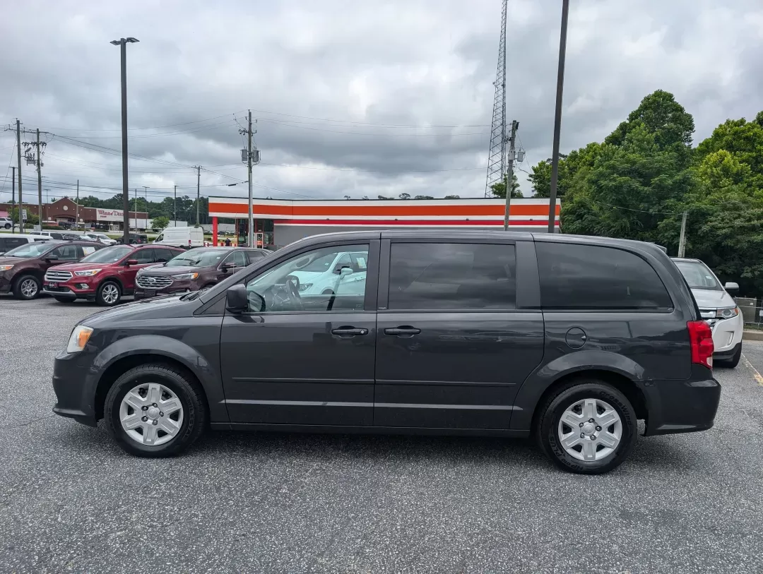 2011 /Black/Light Graystone Interior Dodge Grand Caravan Express (2D4RN4DG7BR) with an Gas/Ethanol V6 3.6L/220 engine, 6-Speed Automatic transmission, located at 3959 U.S. 80 W, Phenix City, AL, 36870, (334) 297-4885, 32.469296, -85.135185 - 2011 Dodge Grand Caravan Express - Photo#7