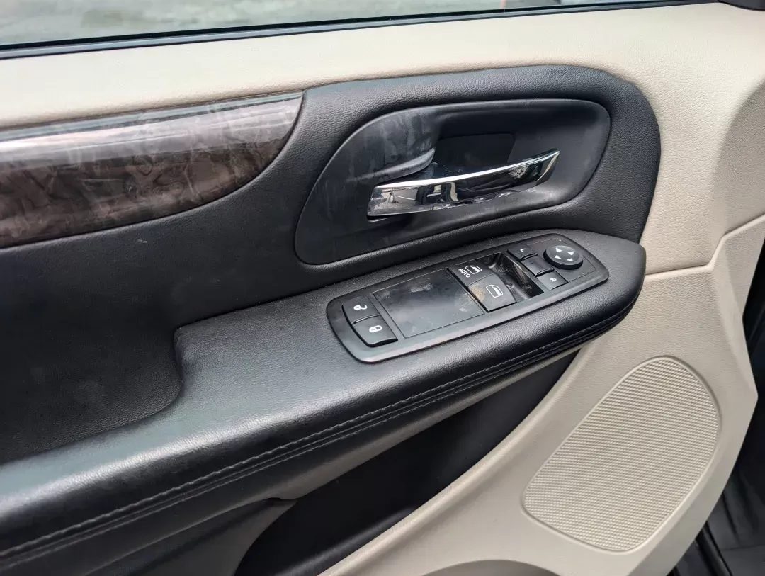 2011 /Black/Light Graystone Interior Dodge Grand Caravan Express (2D4RN4DG7BR) with an Gas/Ethanol V6 3.6L/220 engine, 6-Speed Automatic transmission, located at 3959 U.S. 80 W, Phenix City, AL, 36870, (334) 297-4885, 32.469296, -85.135185 - 2011 Dodge Grand Caravan Express - Photo#8